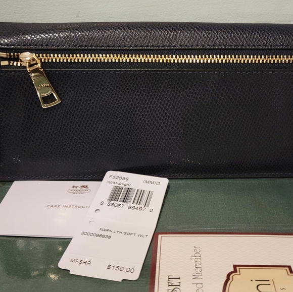 Coach Wallet NWT - Picture 2 of 4